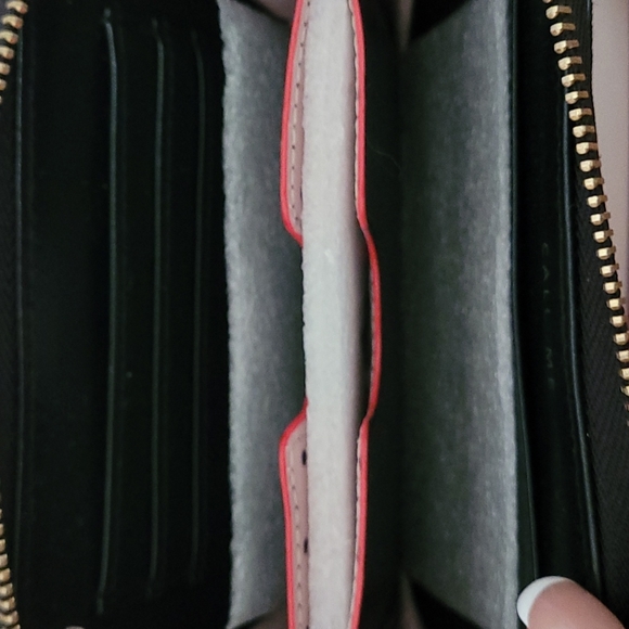 Stella & Dot Chelsea Tech Wallet - Picture 5 of 11